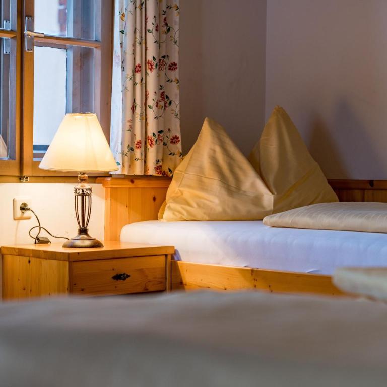 Kolping-Ferienhaus - Dreibettzimmer - 2