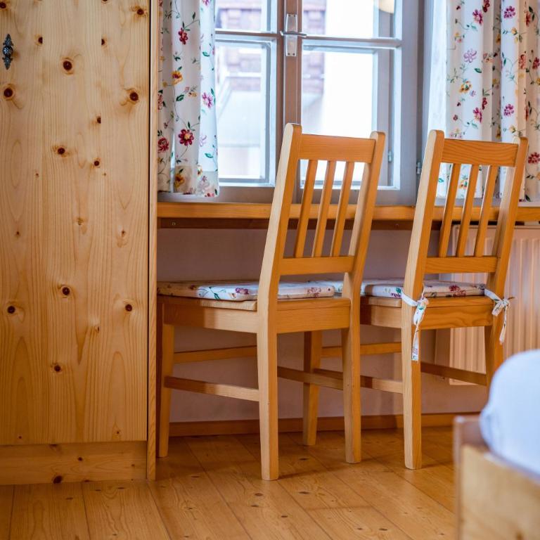 Kolping-Ferienhaus - Dreibettzimmer - 1