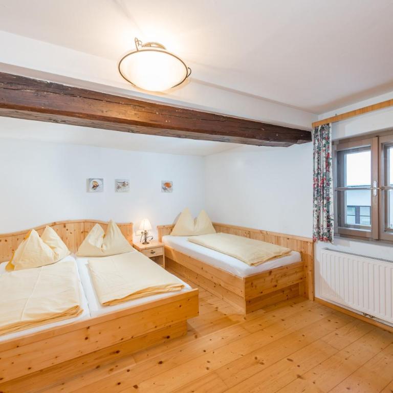 Kolping-Ferienhaus - Dreibettzimmer - 3