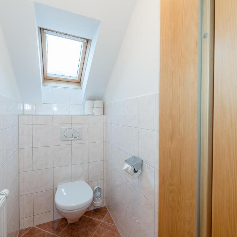 Kolping-Ferienhaus - Einzelzimmer mit Gemeinschaftsbad - 1