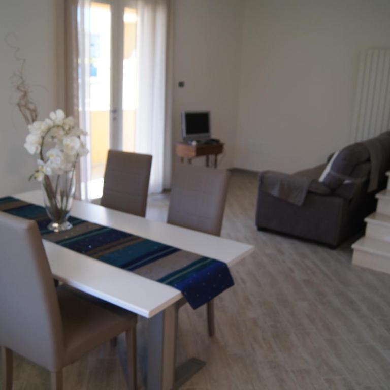 Casa Vacanze Viniola - Villa con Vista Mare - 2