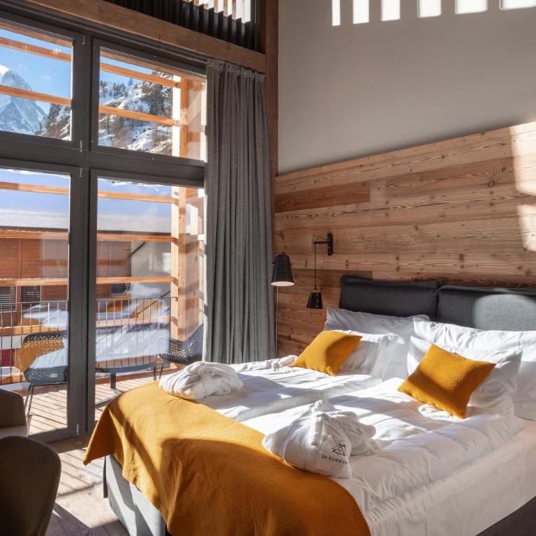 22 Summits Boutique Hotel - Suite Matterhorn - 1