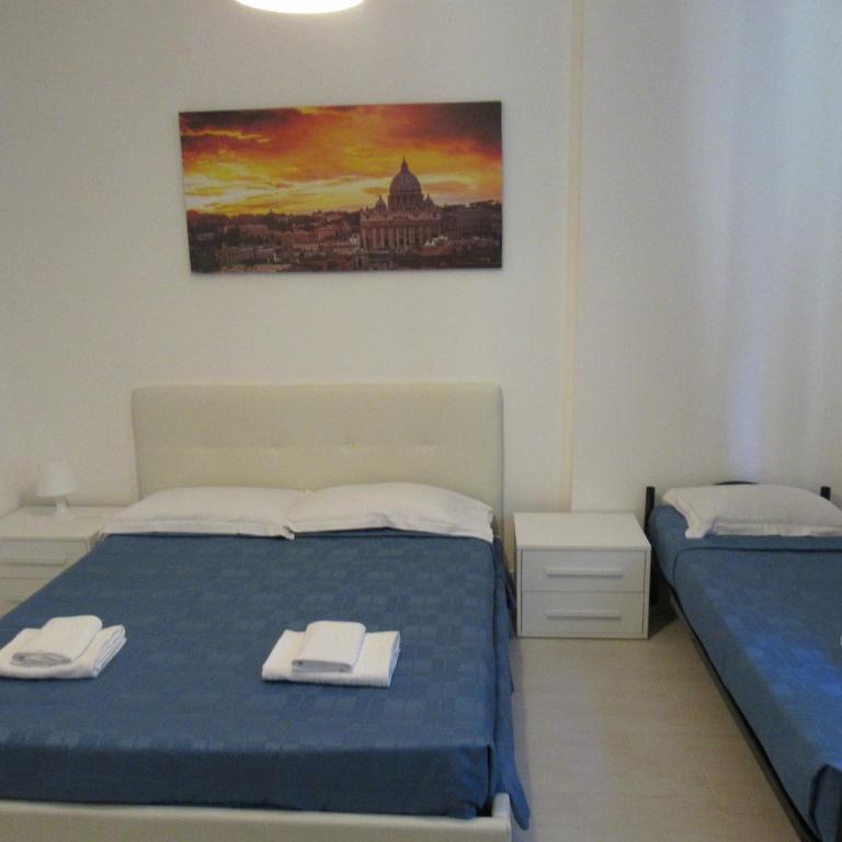 PIANETA ROMA 39 - Camera Matrimoniale Deluxe con 1 Letto Supplementare - 4