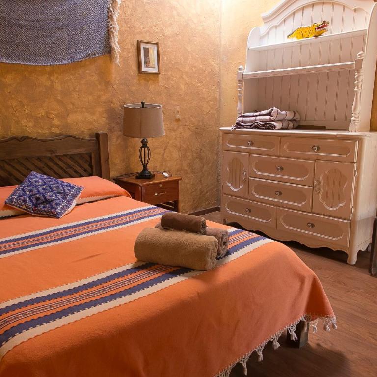 Posada del Abuelito (Hostel) - Deluxe Double Room - 4