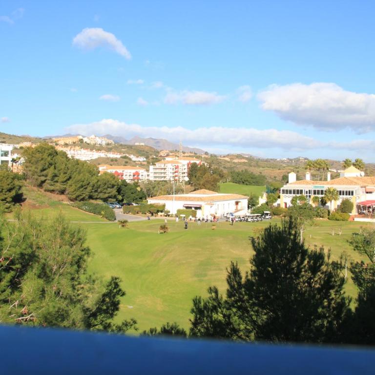 Miraflores Golf Gardens II Luxe Appartement at Riviera del Sol - Apartamento de 3 dormitorios - 15