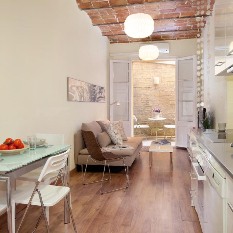 CON GRACIA - Two-Bedroom Apartment - 3