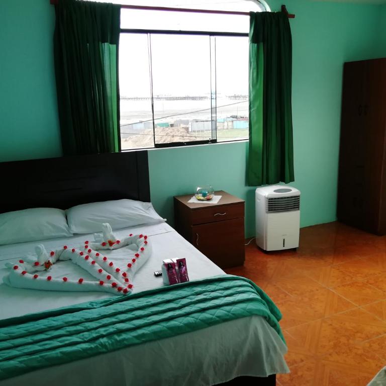 Hotel Nuevo Amanecer - Double Room with Private Bathroom and Sea View - 2