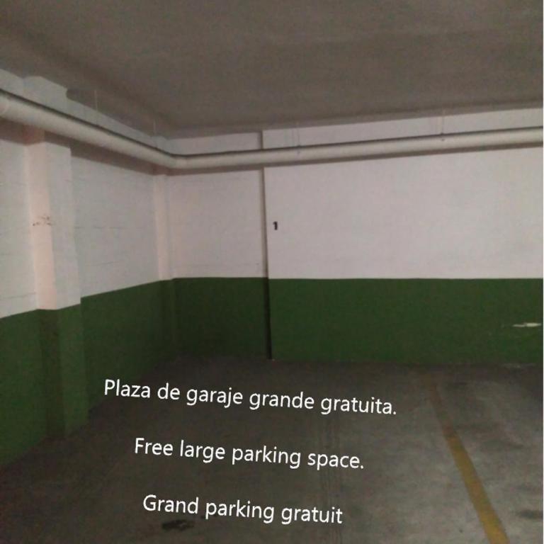 ALTILLO 25 GARAJE Y WIFI GRATIS - Apartamento de 2 dormitorios - 14
