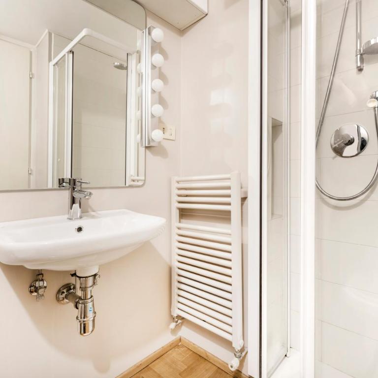 Campo de' Fiori Apartment - Appartamento con 2 Camere da Letto - 6