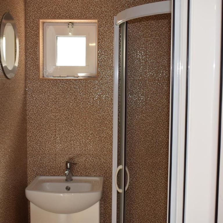OLD TOWN STUDIOS - Studio Apartment - 6