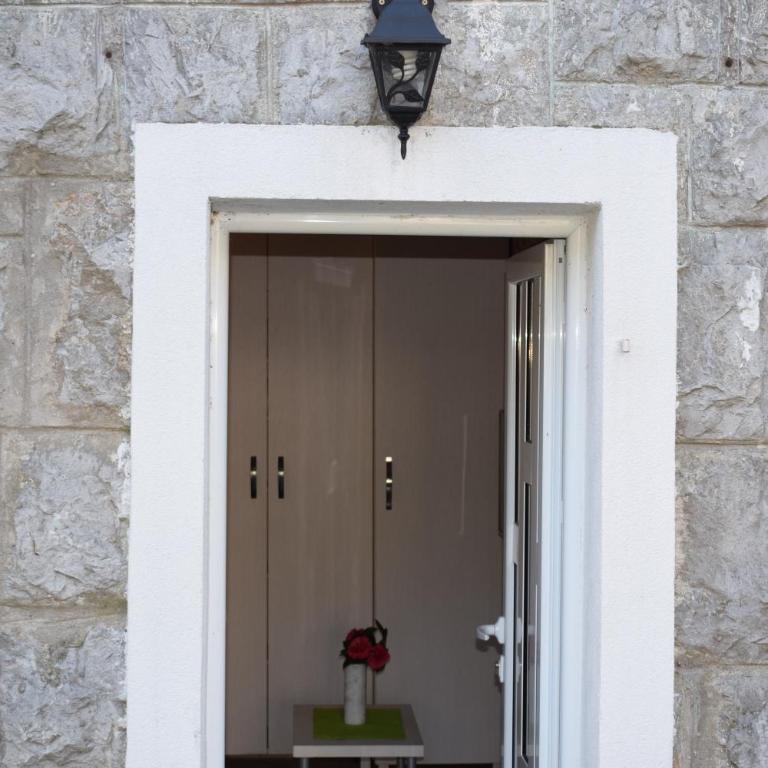 OLD TOWN STUDIOS - Studio Apartment - 1