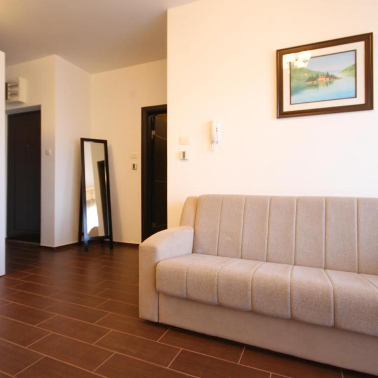 Apartment Gosposhtina 219 - Apartman - 35