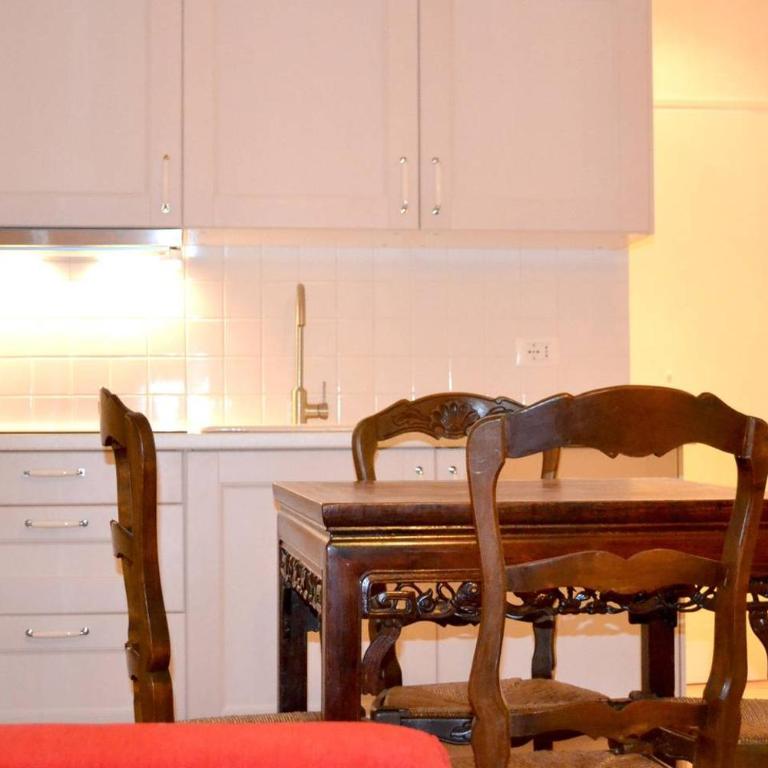 Central quiet apartment and terrace - One-Bedroom Apartment - 6