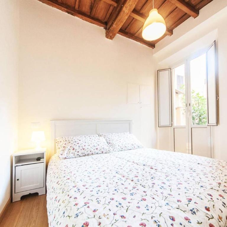 Central quiet apartment and terrace - One-Bedroom Apartment - 8