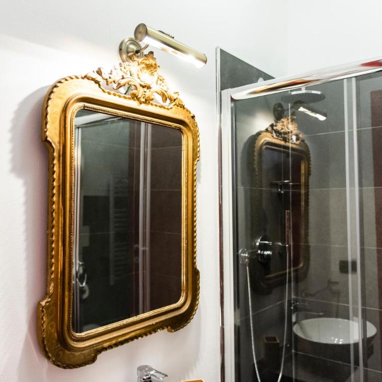 Bibliò Rooms Guesthouse - Camera Matrimoniale con Bagno Privato - 12