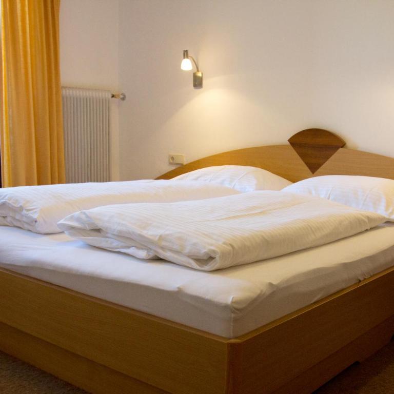 Haus Karoline - Apartment mit 2 Schlafzimmern und Balkon - Ostseite - 2