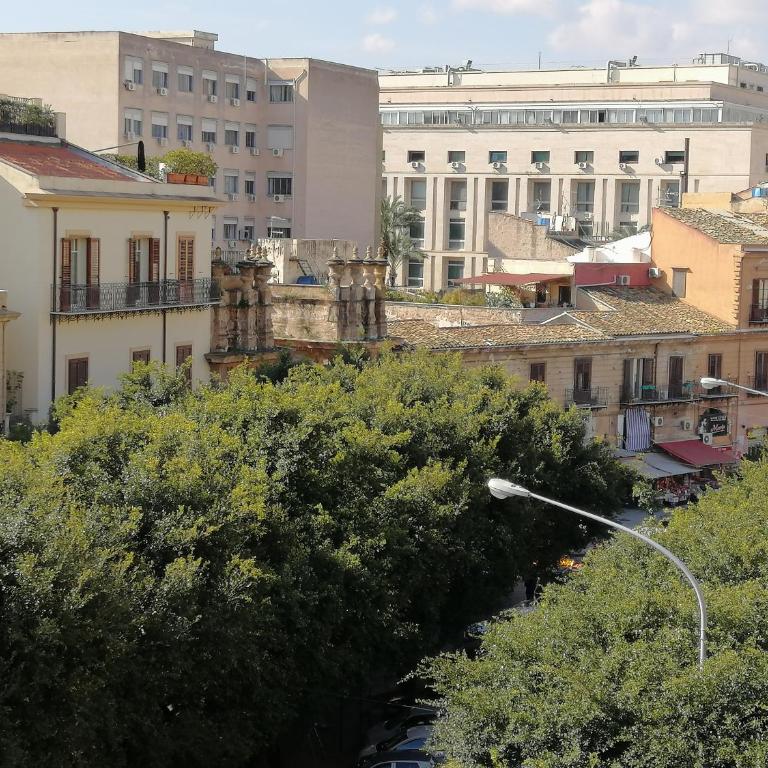Central Apartment with terrace near teatro Massimo - One-Bedroom Apartment - 48