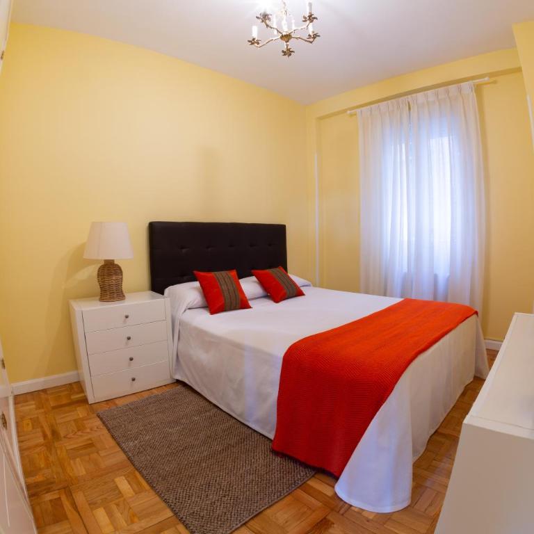 Apartamentos Duque Ventas - Two-Bedroom Apartment - 3