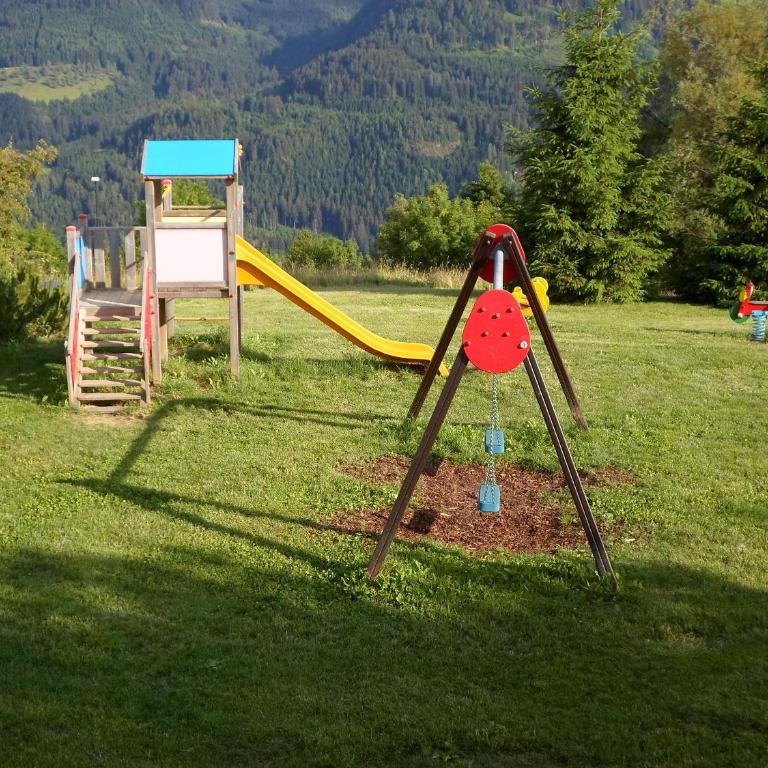 Appartamenti Dolomiti con piscina e sauna - Appartamento con 2 Camere da Letto e Terrazza - 38