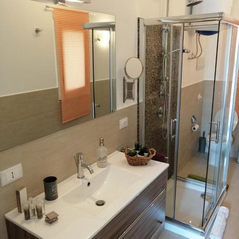 Central Apartment with terrace near teatro Massimo - One-Bedroom Apartment - 41