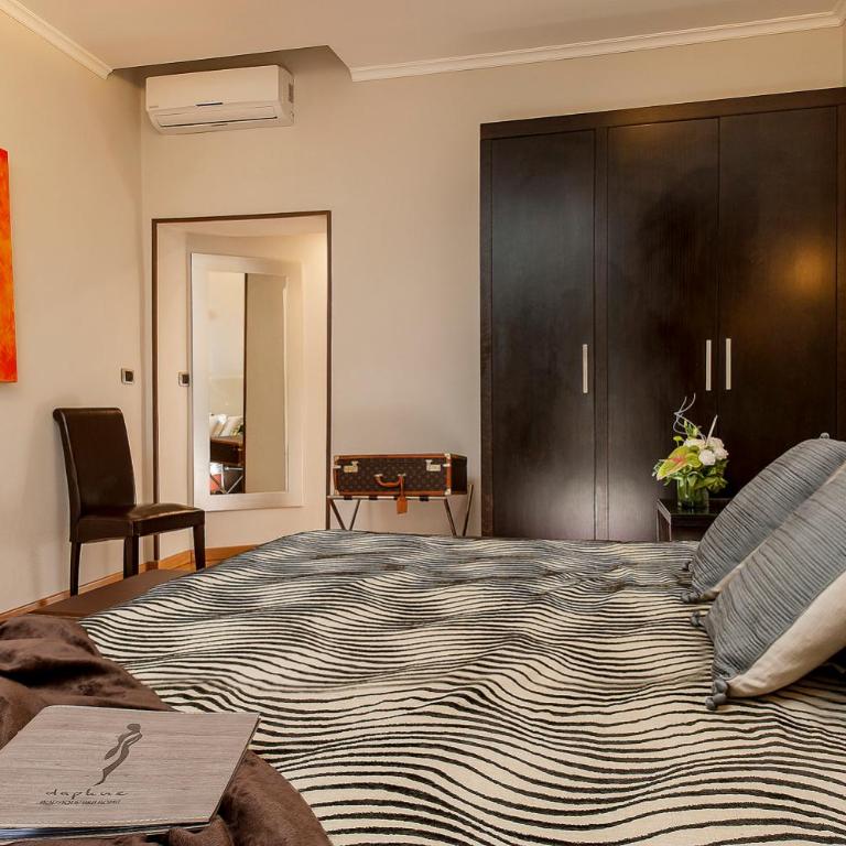 Daphne Suites - Camera Matrimoniale Superior - 1