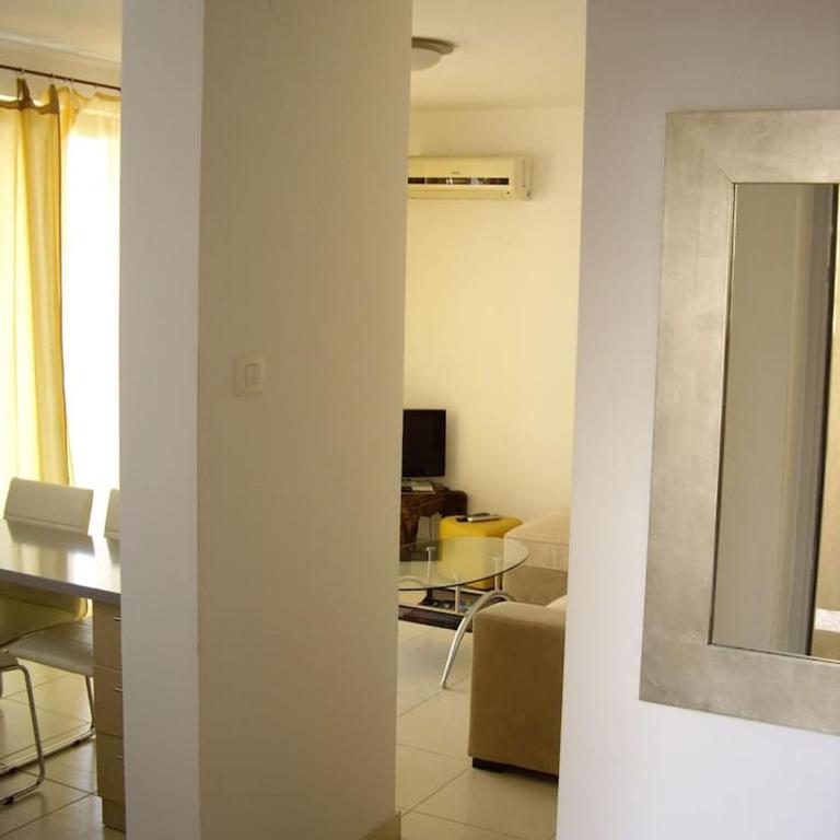 Bečići Sunset Apartments - One-Bedroom Apartment - 8