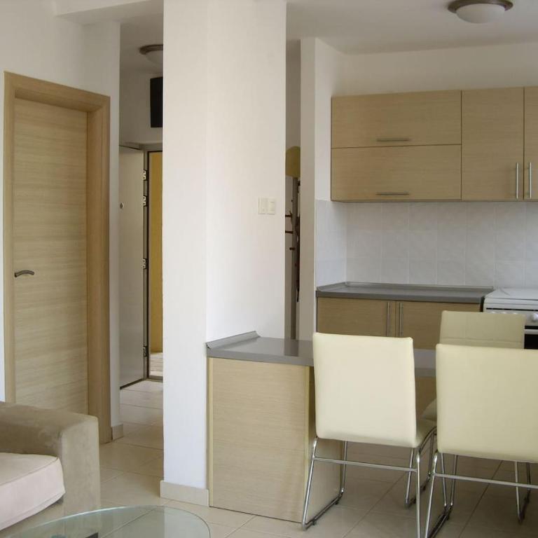 Bečići Sunset Apartments - One-Bedroom Apartment - 14