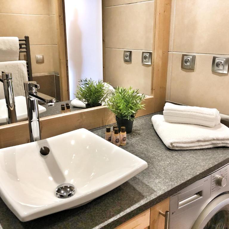 ALPA appartements - Champagny-en-Vanoise - Appartement avec Vue sur la Montagne - 14