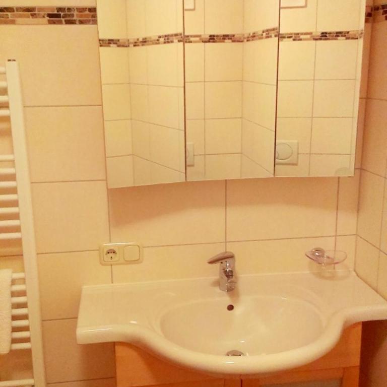 Gästehaus Toferer - Standard Doppelzimmer - 4