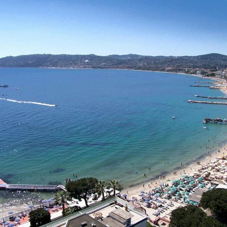 Studio confort, chic & spacieux Plage de Juan les pins & central - Apartamento Estudio - 19