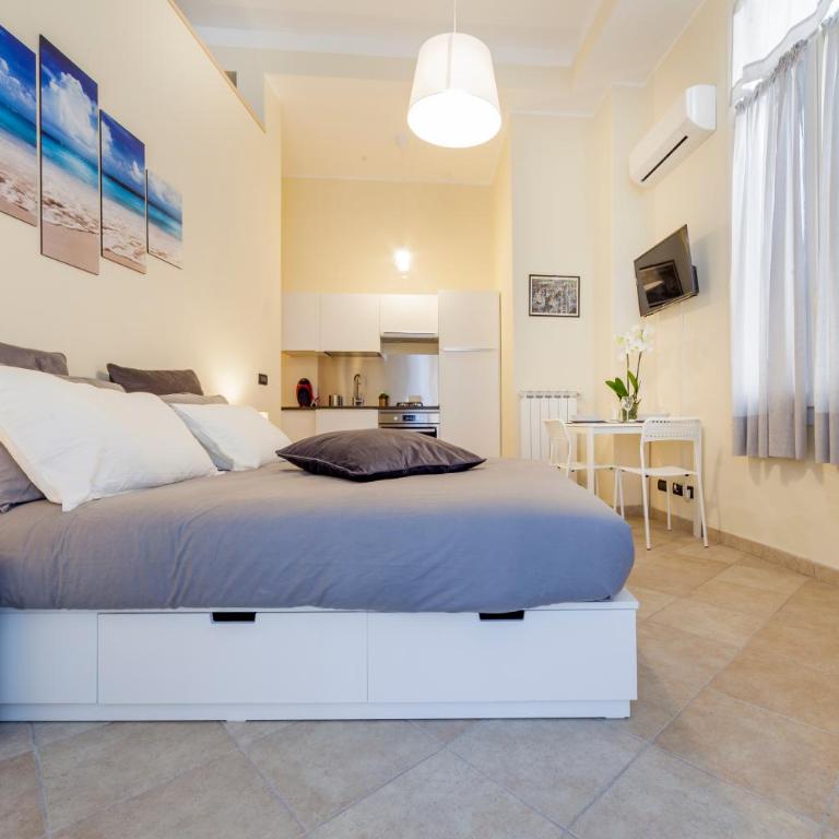 Narciso Centralissimo - One-Bedroom Apartment - 15