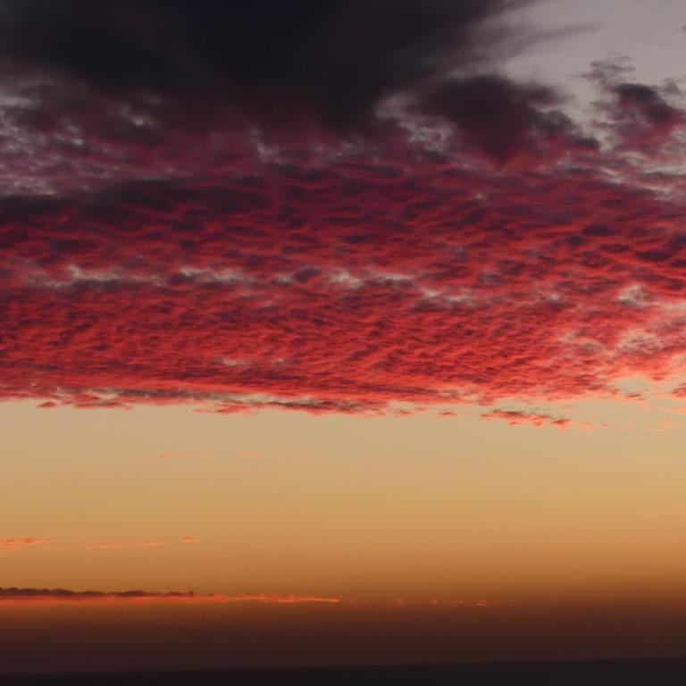 Penthouse Sunrise Blue Ocean View - Apartamento - 19