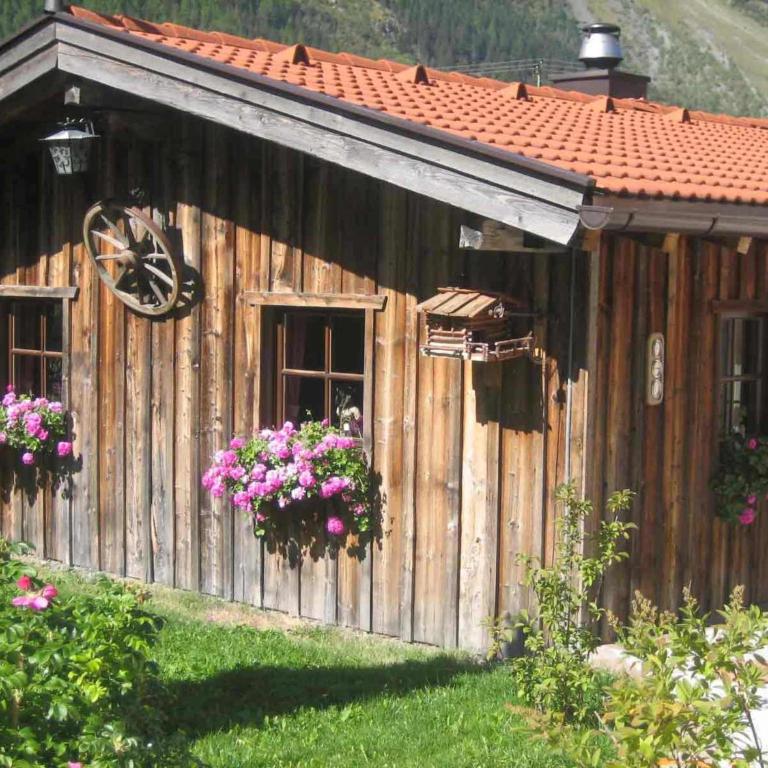 Pension Granbichler - Standard Doppelzimmer mit Balkon - 3