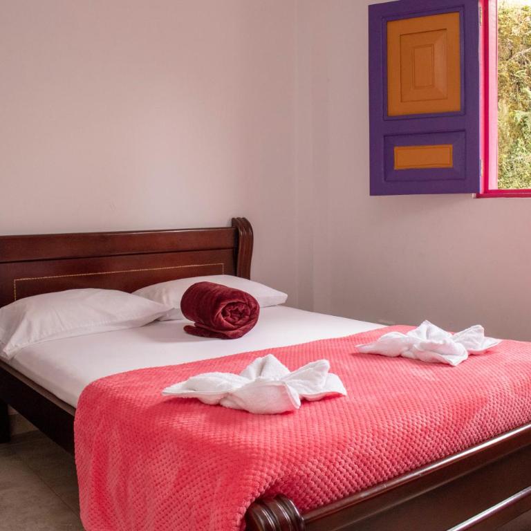 Hostal Palmas De Cocora - Family Room - 1