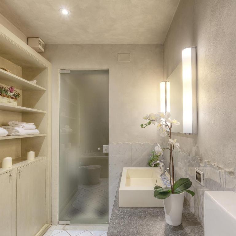 Duomo Suite Central Home - Appartamento Deluxe - 27