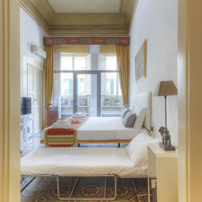 Duomo Suite Central Home - Appartamento Deluxe - 32