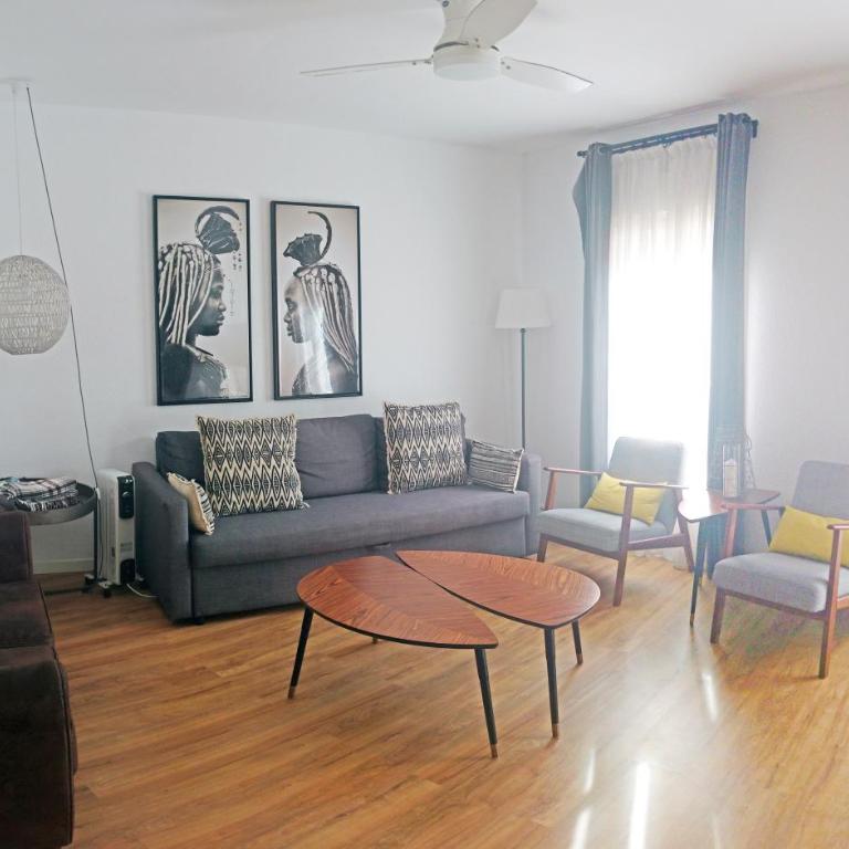 Diseño, calidad, tranquilidad, y muy céntrico - Three-Bedroom Apartment - 8