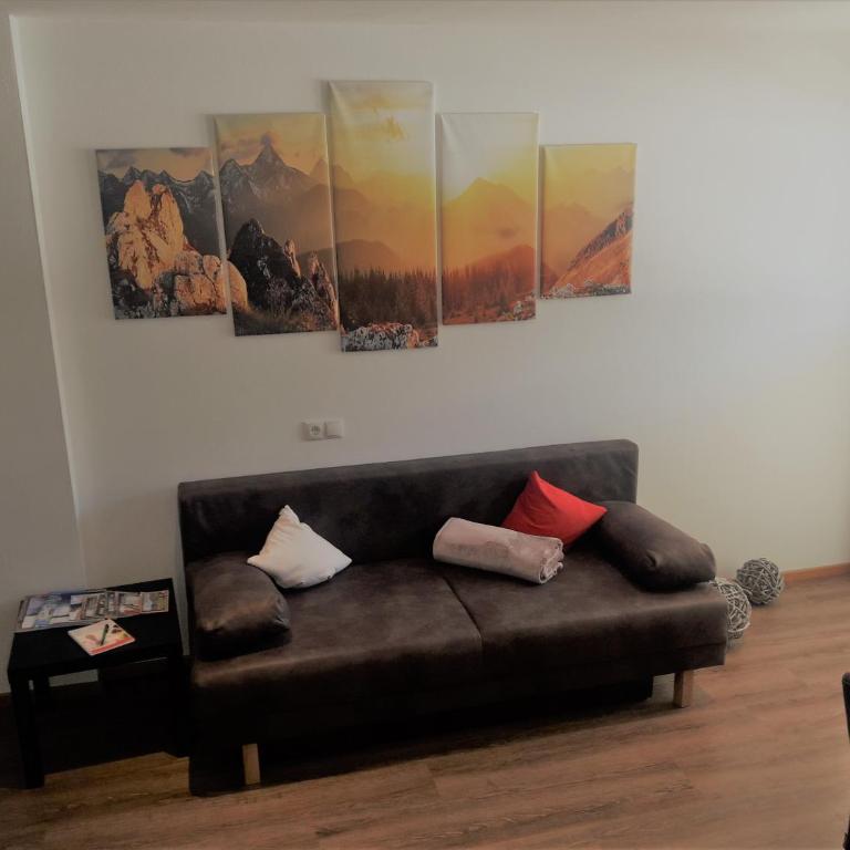 Apartment Panorama - Apartment with Mountain View - 17