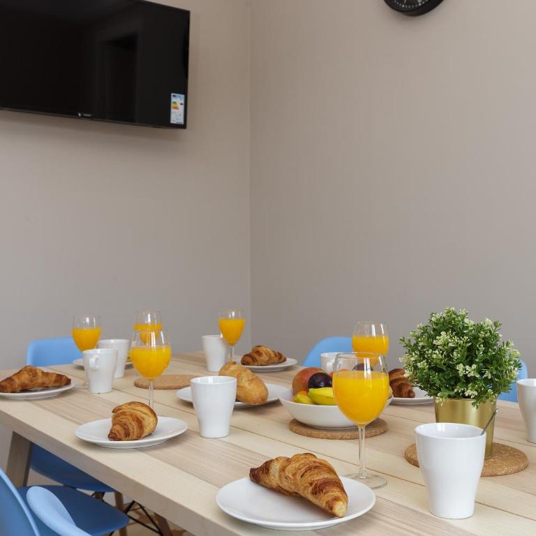 Key Barcelona HOUSING (Carrer Girona) - Apartamento con ducha - 13