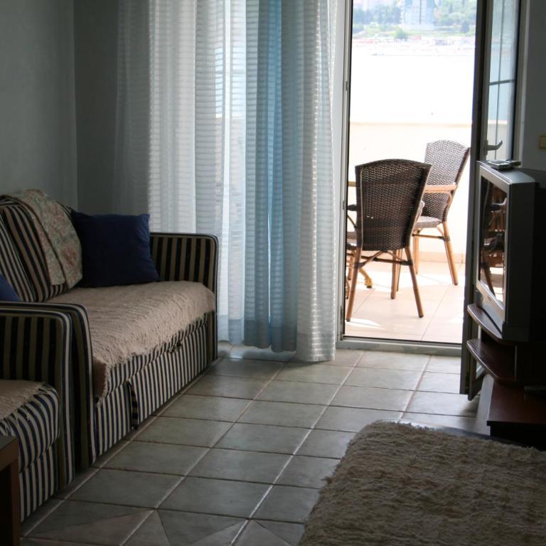 Beachfront apartment in Becici,Rafilovici,Budva - Apartman sa Balkonom - 20