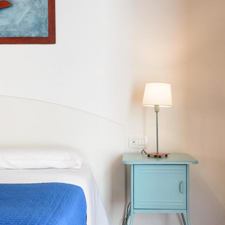 Piazza Paradiso Accommodation - Apartment Split Level - Separate Building - 11