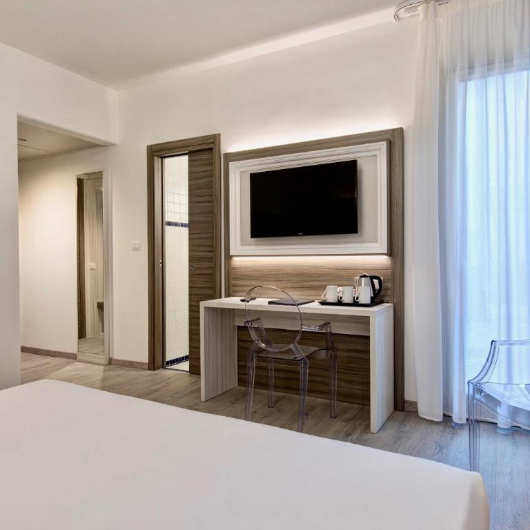 Hotel San Giusto - Camera Comfort Familiare - 5