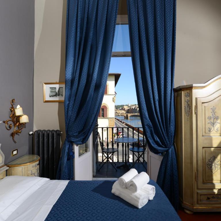 Residenza Vespucci - Camera Luxury Matrimoniale/Doppia con Letti Singoli con Balcone e Vista Fiume - 6