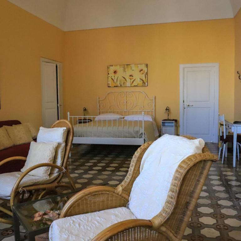 Palazzo Barba - Camera Tripla Superior con Vista Mare - 2