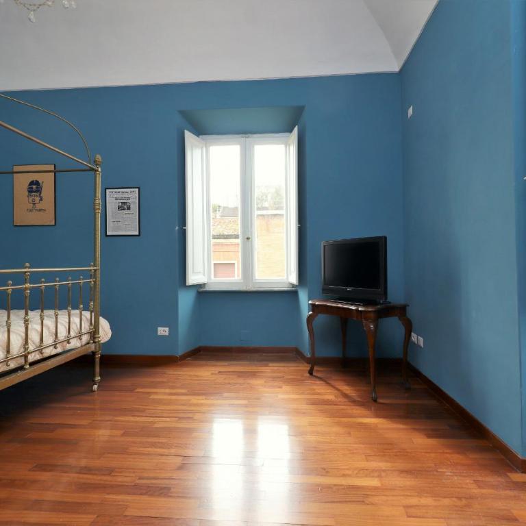 Trevi Grand Blu Suite B&B - Camera Queen con Balcone - 32