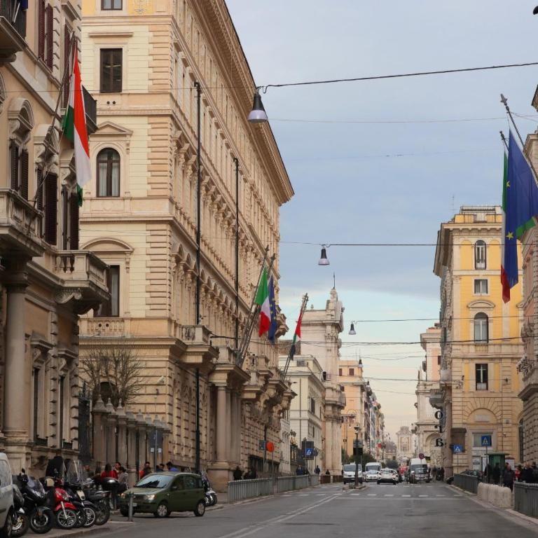Trevi Grand Blu Suite B&B - Camera Queen con Balcone - 26