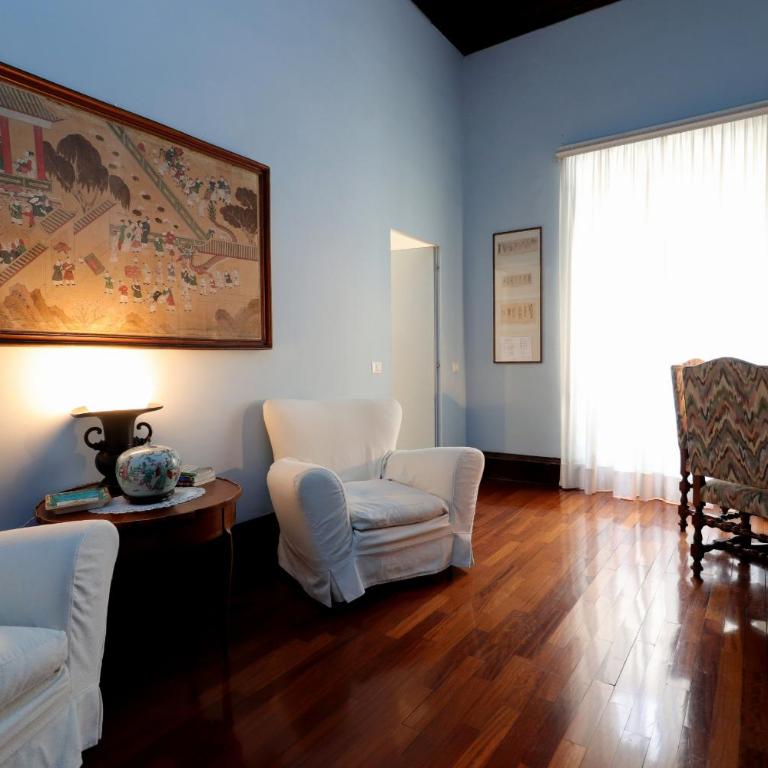 Trevi Grand Blu Suite B&B - Camera Queen con Balcone - 3