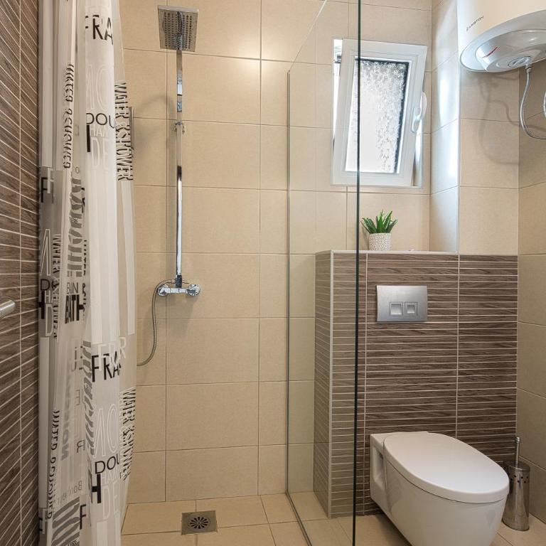 Le Marc Guest house - Dvokrevetna Soba sa Bračnim Krevetom/Zasebnim Krevetima - 1