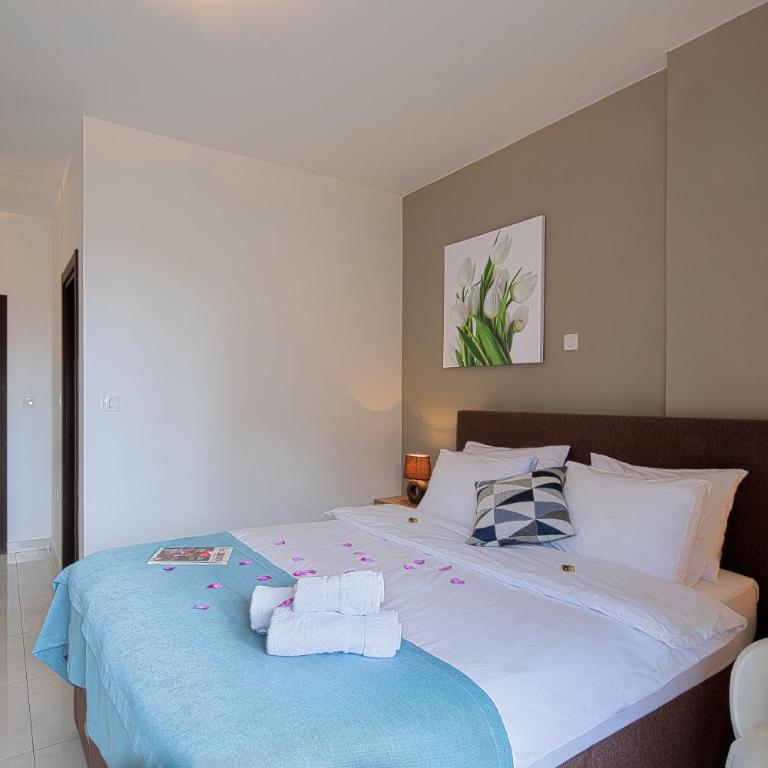 Le Marc Guest house - Deluks Dvokrevetna Soba sa Bračnim Krevetom i Balkonom - 7
