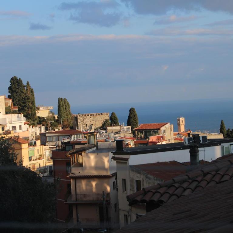 Taormina Casa Sarina - Appartamento con 2 Camere da Letto - 32